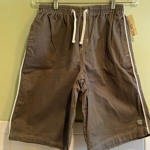 💙Cherokee boy’s olive shorts size XL